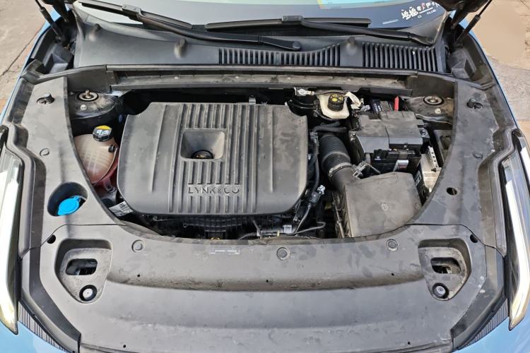 Used Lynk & Co 03 2023 2.0TD DCT H-Power Halo Engine Bay