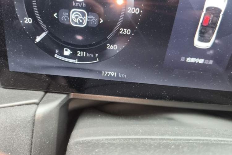 Used Lynk & Co 03 2023 1.5TD DCT JingPro Odometer Close Up
