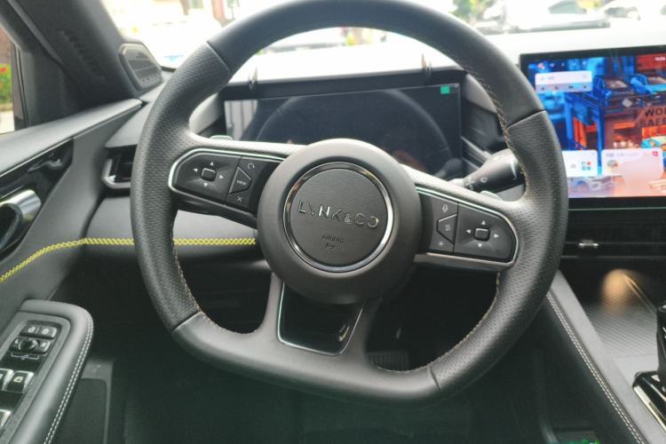Used Lynk & Co 03 2023 1.5TD DCT JingPro Steering Wheel