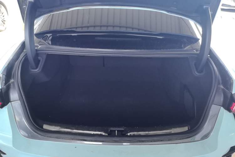 Used Lynk & Co 03 2023 2.0TD DCT H-Power Halo Trunk