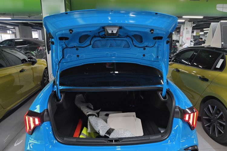 Used Lynk & Co 03 2023 03+ TCR Cyan Front-Wheel-Drive Version Trunk
