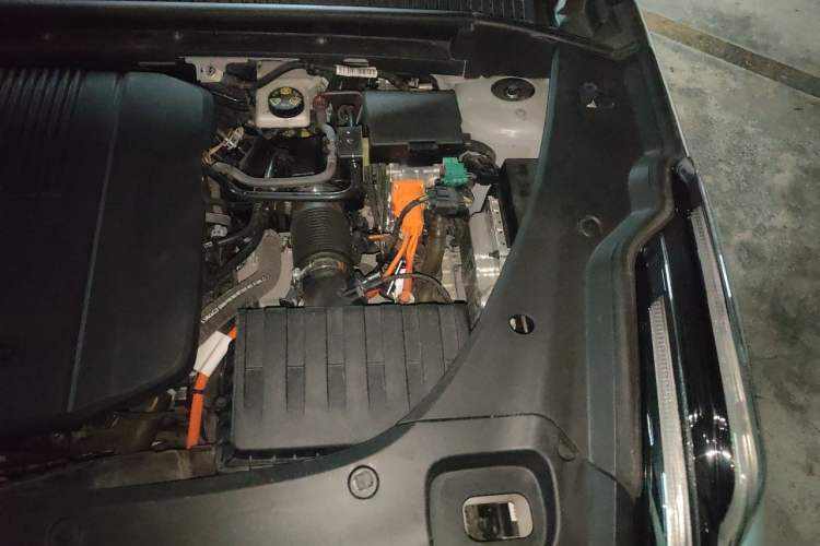 Used Lynk & Co 03 2023 1.5T EM-F PM Engine Bay Left