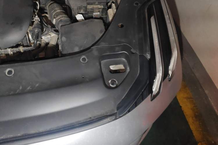 Used Lynk & Co 03 2023 1.5TD DCT JingPlus Engine Bay Left
