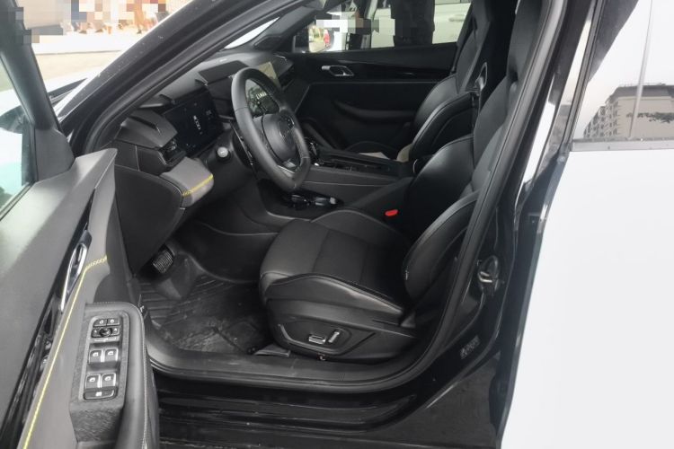 Used Lynk & Co 03 2023 2.0TD DCT JingPro Left Front Seat