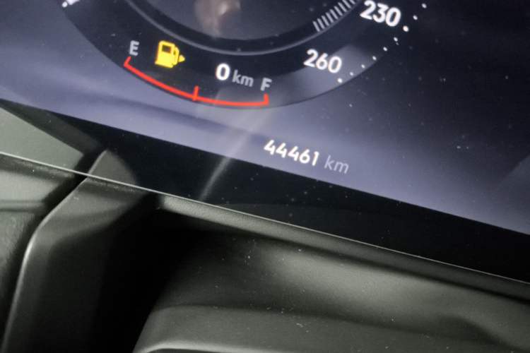 Used Lynk & Co 03 2023 2.0TD DCT JingPro Odometer Close Up