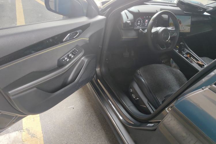 Used Lynk & Co 03 2023 2.0TD DCT H-Power Halo Driver Seat