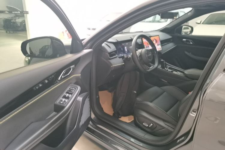 Used Lynk & Co 03 2023 1.5TD DCT JingPlus Driver Seat