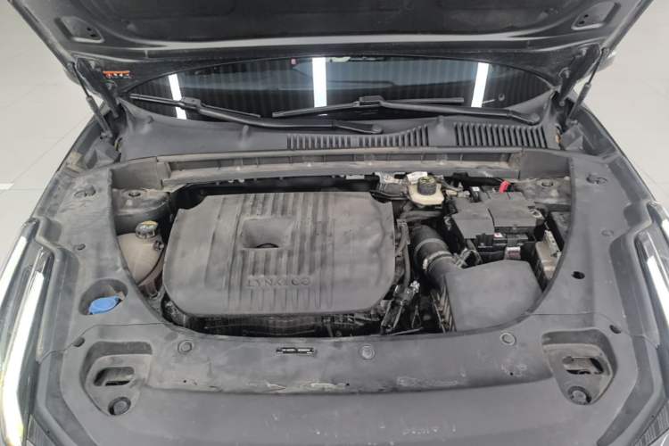 Used Lynk & Co 03 2023 2.0TD DCT JingPro Engine Bay