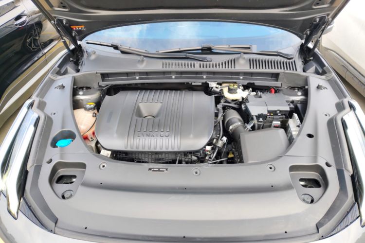 Used Lynk & Co 03 2023 2.0TD DCT JingPro Engine Bay