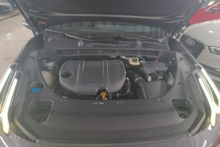 Used Lynk & Co 03 2023 1.5TD DCT JingPro Engine Bay