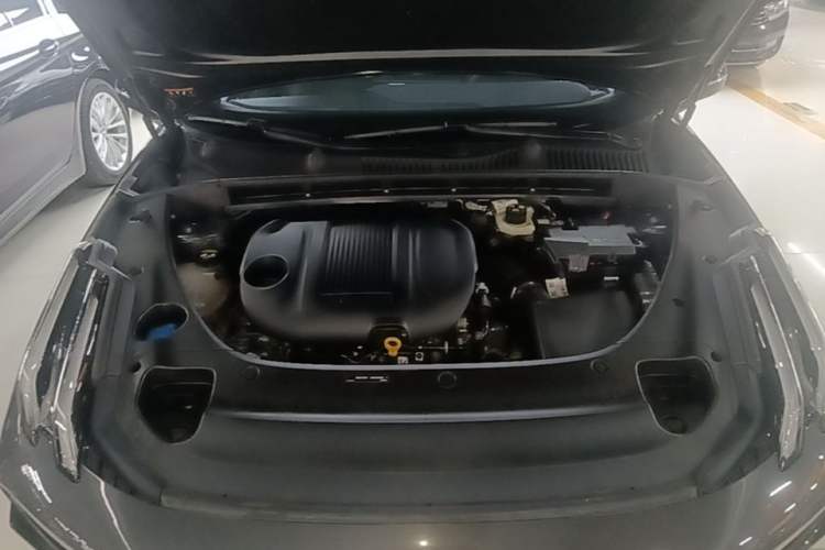 Used Lynk & Co 03 2023 1.5TD DCT JingPro Engine Bay