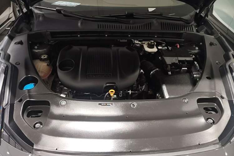Used Lynk & Co 03 2023 1.5TD DCT JingPro Engine Bay