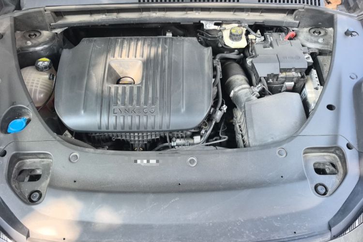 Used Lynk & Co 03 2023 2.0TD DCT JingPro Engine Bay