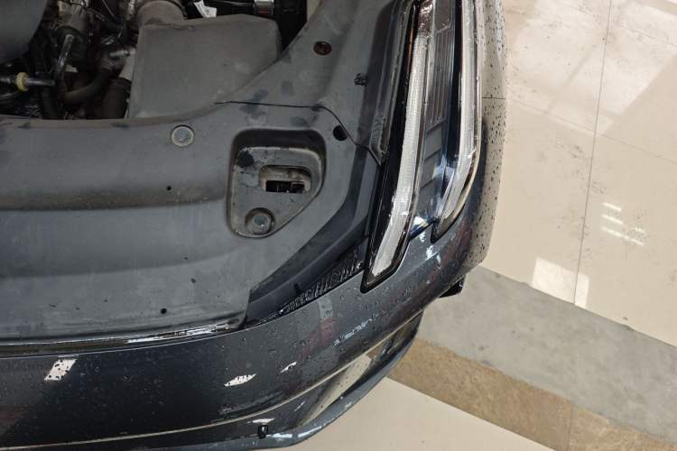 Used Lynk & Co 03 2023 1.5TD DCT JingPro Engine Bay Left