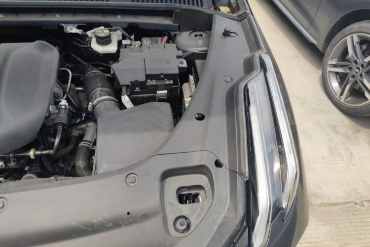 Used Lynk & Co 03 2023 1.5TD DCT JingPro Engine Bay Left