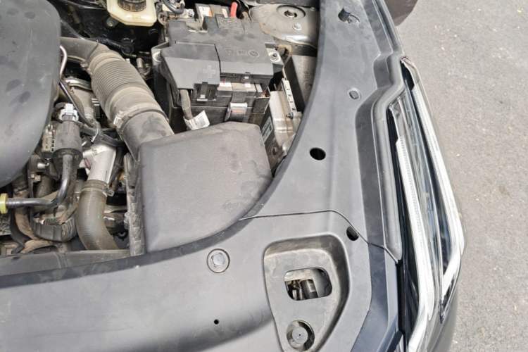 Used Lynk & Co 03 2023 1.5TD DCT JingPro Engine Bay Left