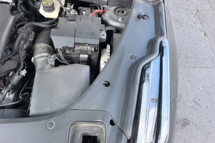 Used Lynk & Co 03 2023 2.0TD DCT JingPro Engine Bay Left