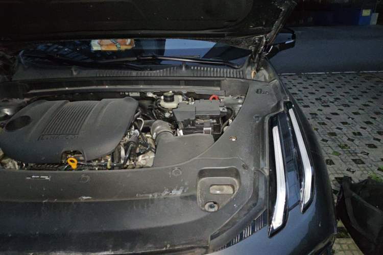 Used Lynk & Co 03 2023 1.5TD DCT JingPro Engine Bay Left
