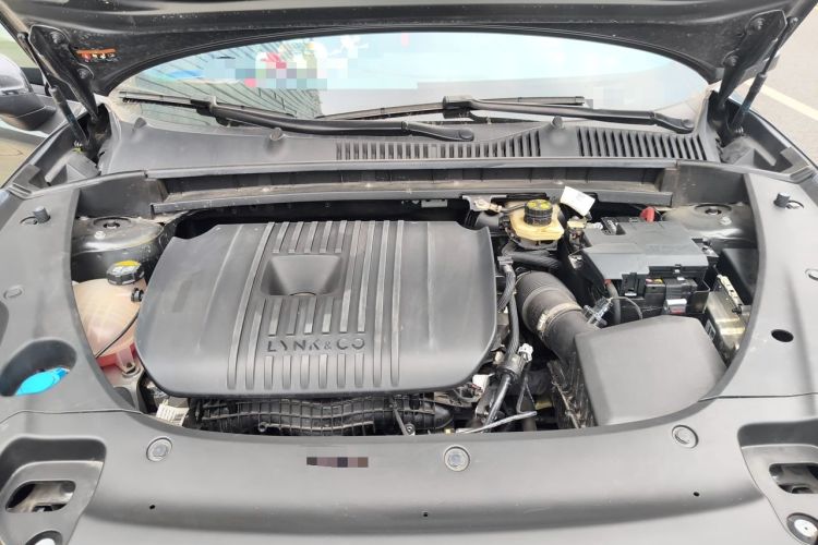 Used Lynk & Co 03 2023 2.0TD DCT JingPro Engine Bay