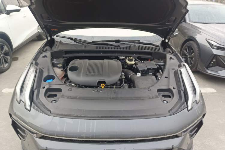 Used Lynk & Co 03 2023 1.5TD DCT JingPro Engine Bay
