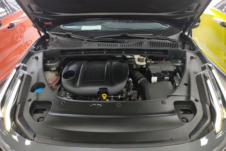 Used Lynk & Co 03 2023 1.5TD DCT JingPro Engine Bay