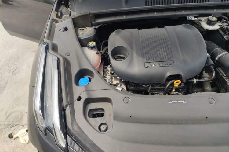 Used Lynk & Co 03 2023 1.5TD DCT JingPro Engine Bay Right