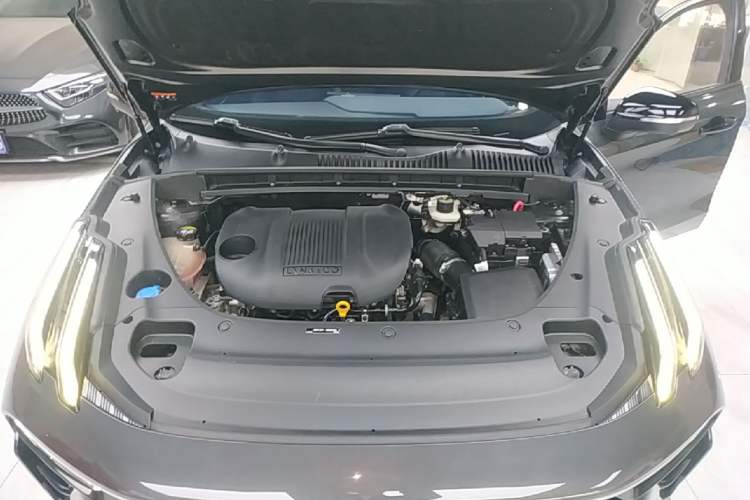 Used Lynk & Co 03 2023 1.5TD DCT JingPro Engine Bay