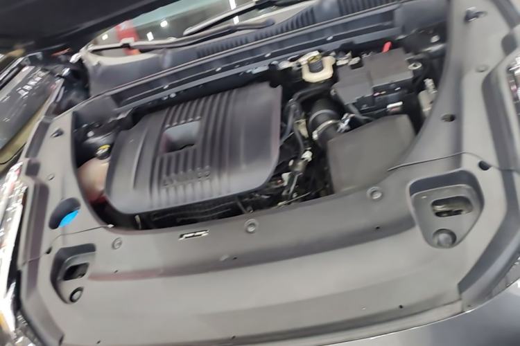 Used Lynk & Co 03 2023 2.0TD DCT H-Power Halo Engine Bay