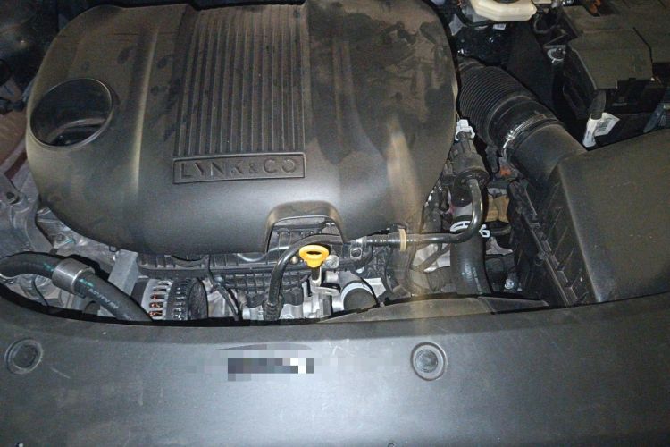 Used Lynk & Co 03 2023 1.5TD DCT JingPro Engine Bay
