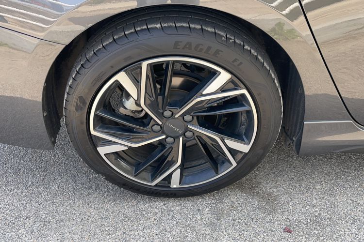 Used Lynk & Co 03 2023 1.5TD DCT JingPro Exterior 3