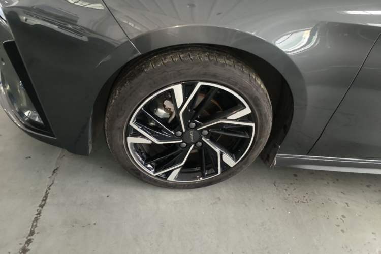 Used Lynk & Co 03 2023 2.0TD DCT JingPro Exterior 4