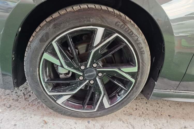 Used Lynk & Co 03 2023 1.5TD DCT JingPlus Exterior 4
