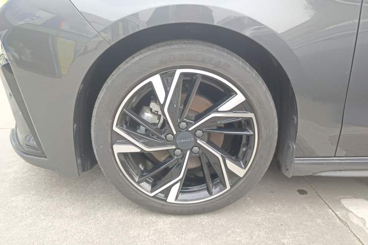 Used Lynk & Co 03 2023 1.5TD DCT JingPro Exterior 7