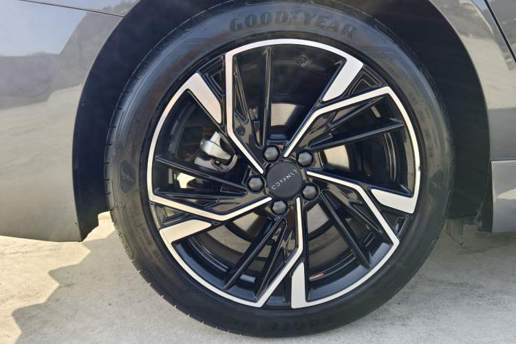 Used Lynk & Co 03 2023 2.0TD DCT H-Power Halo Exterior 8