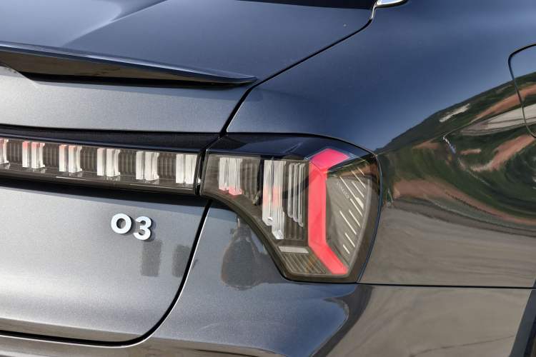 Used Lynk & Co 03 2023 2.0TD DCT H-Power Halo Exterior 9