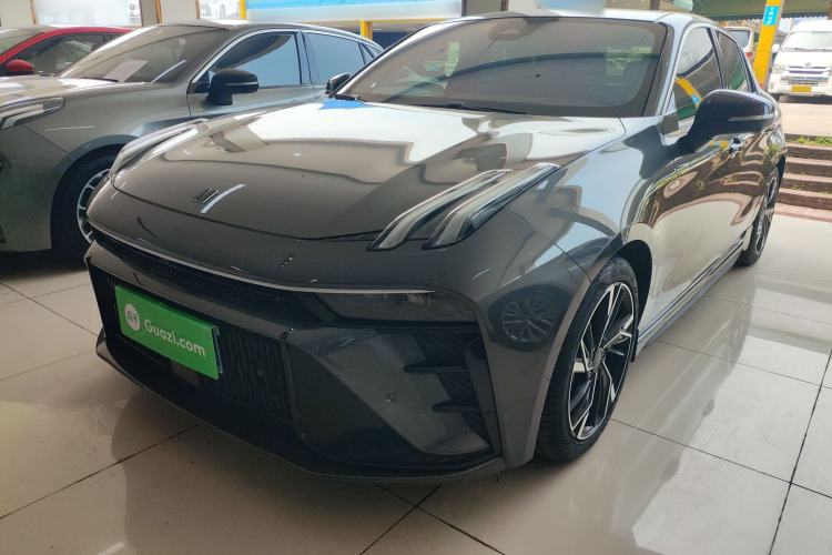 Used Lynk & Co 03 2023 1.5TD DCT JingPro Front Left 45 Deg