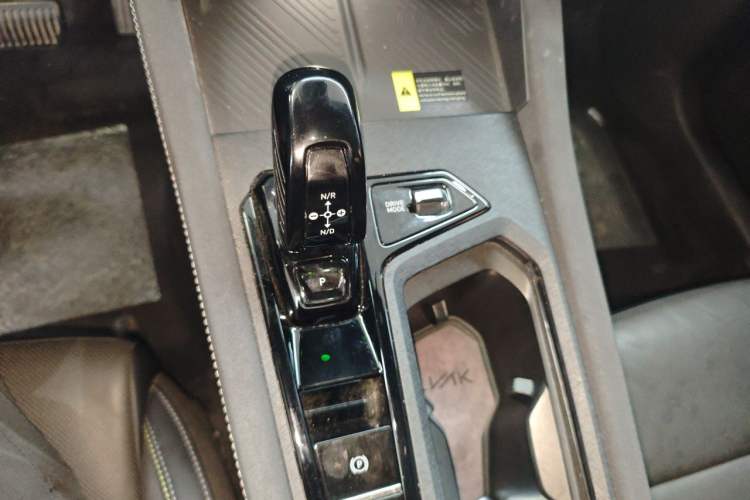 Used Lynk & Co 03 2023 1.5TD DCT JingPro Gear Lever