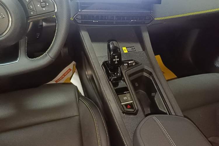 Used Lynk & Co 03 2023 1.5T EM-F PM Gear Lever