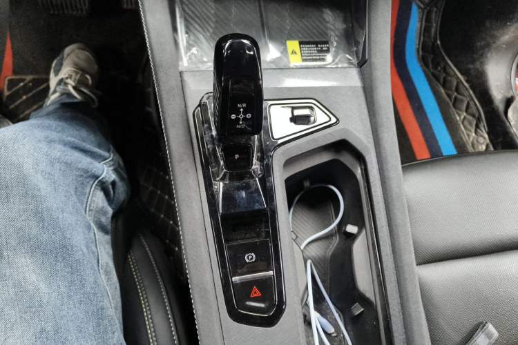 Used Lynk & Co 03 2023 2.0TD DCT JingPro Gear Lever