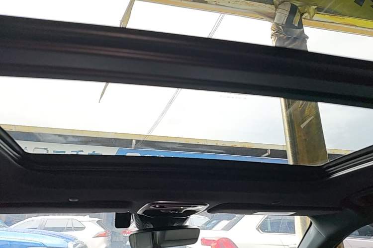 Used Lynk & Co 03 2023 1.5TD DCT JingPro Headliner