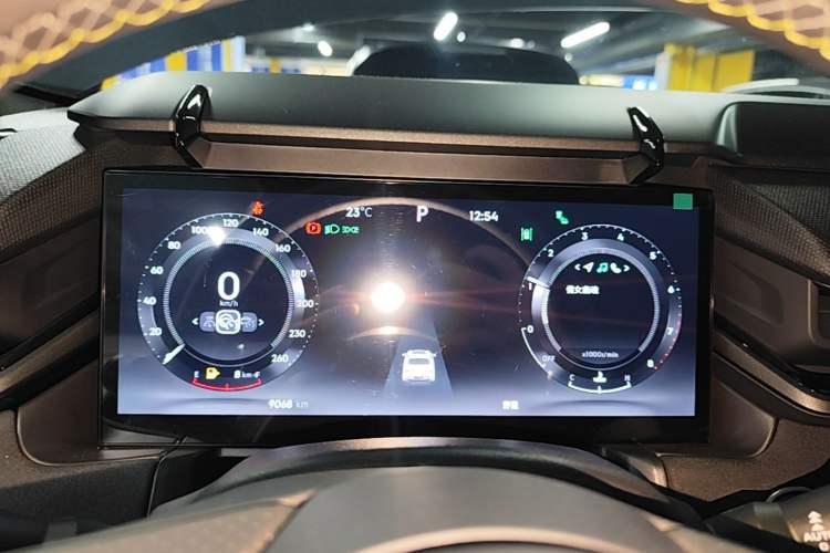 Used Lynk & Co 03 2023 1.5TD DCT JingPro Instrument Cluster
