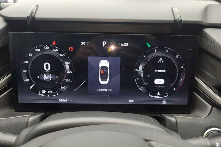 Used Lynk & Co 03 2023 1.5TD DCT JingPro Instrument Cluster