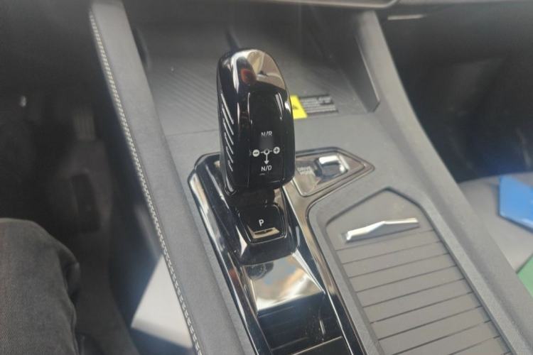 Used Lynk & Co 03 2023 2.0TD DCT JingPro Interior 1