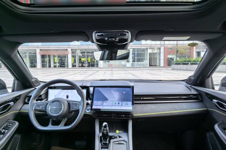 Used Lynk & Co 03 2023 1.5T EM-F PM Interior 1