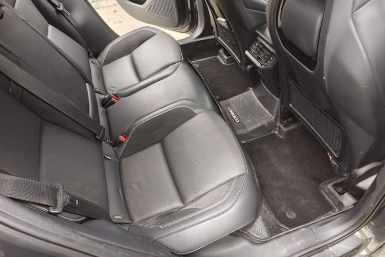 Used Lynk & Co 03 2023 1.5TD DCT JingPro Interior 2