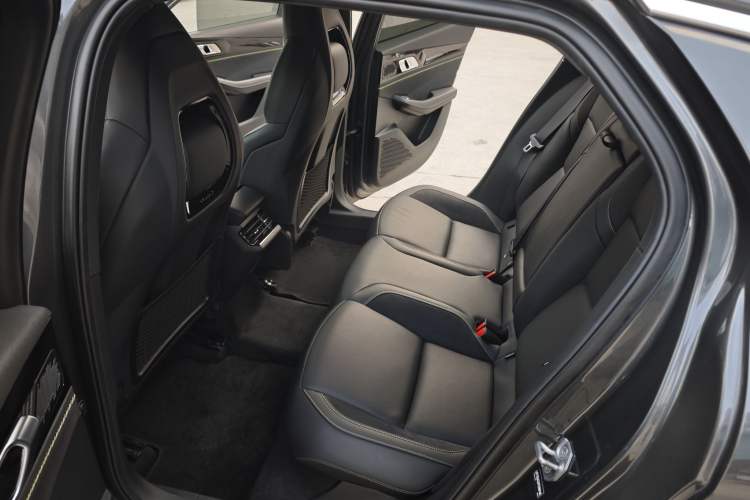 Used Lynk & Co 03 2023 1.5TD DCT JingPro Interior 2