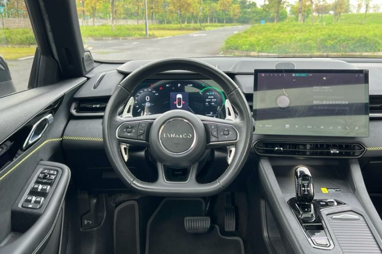 Used Lynk & Co 03 2023 1.5TD DCT JingPro Interior 2