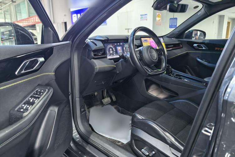 Used Lynk & Co 03 2023 1.5TD DCT JingPro Interior 2