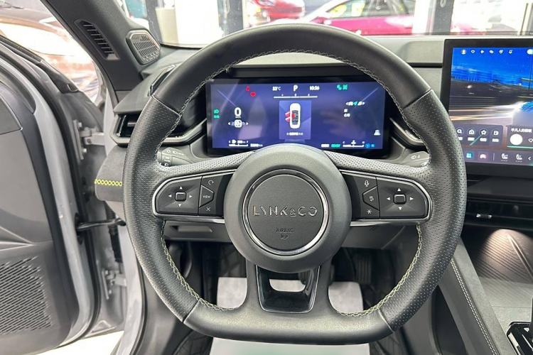 Used Lynk & Co 03 2023 1.5T EM-F PM Interior 2