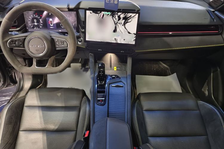 Used Lynk & Co 03 2023 2.0TD DCT JingPro Interior 3